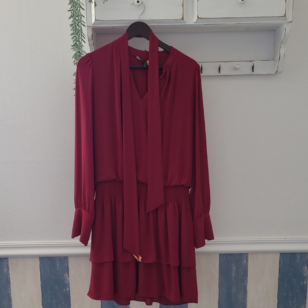Elegant Burgundy Long-Sleeve Dress